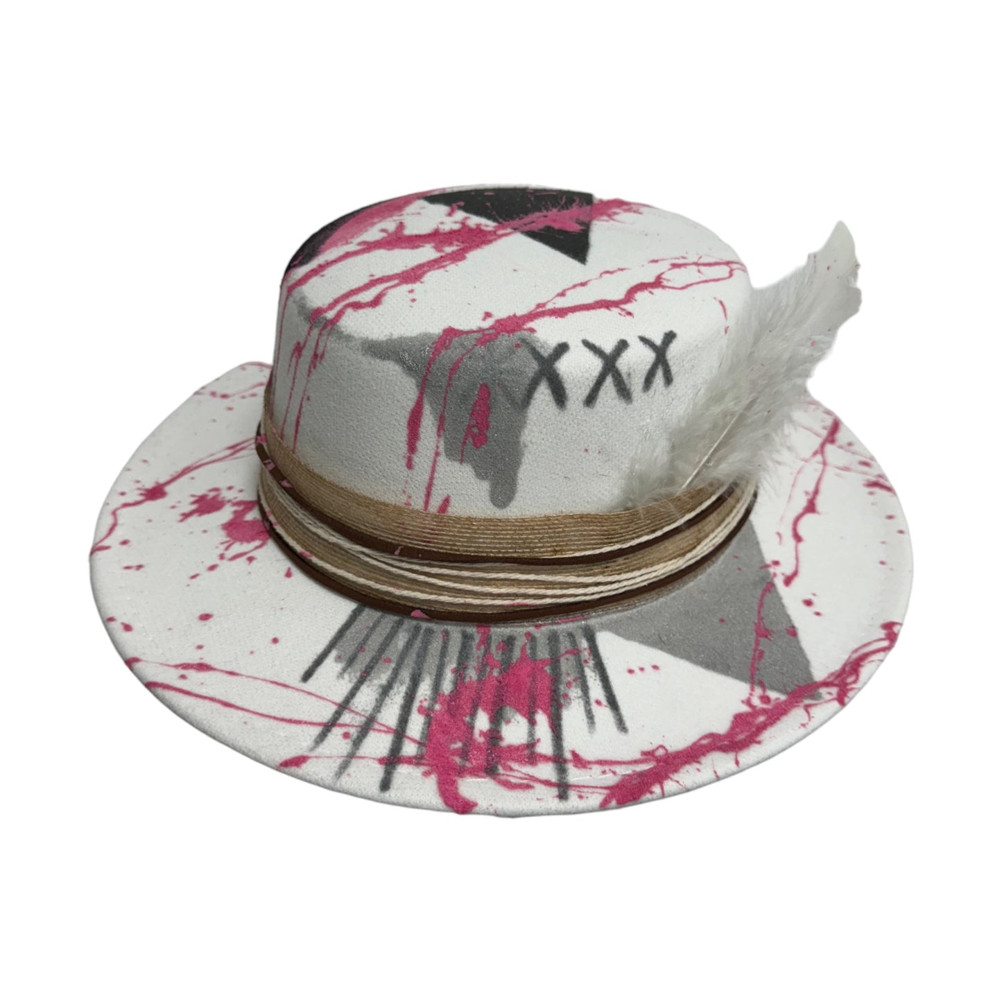 Palarie alba, stil canotiera, handmade, pictata si accesorizata manual, reglabila, Tagea