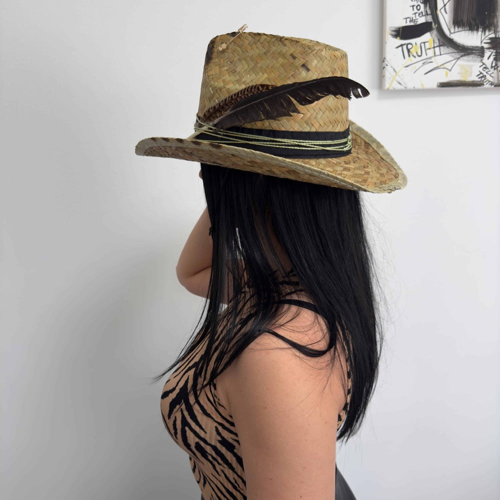 Palarie maro, stil cowboy, de paie, handmade, accesorizata manual, Waves