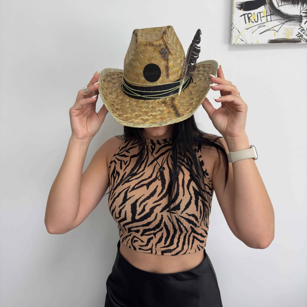 Palarie maro, stil cowboy, de paie, handmade, accesorizata manual, Waves