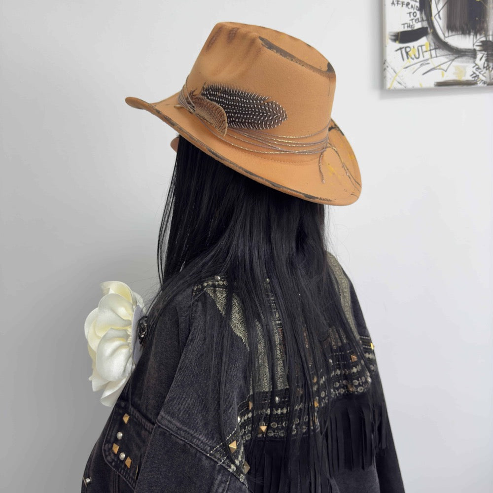 Palarie maro, stil cowboy, handmade, pictata si accesorizata manual, Burned Gold