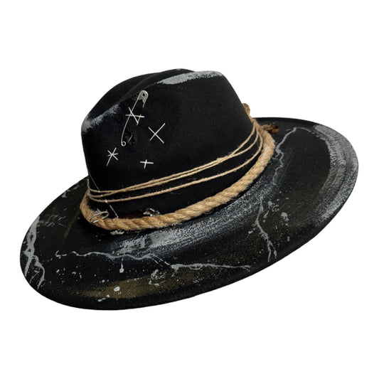 Palarie neagra, cu bor lat, handmade, pictata si accesorizata manual, reglabila, Stence